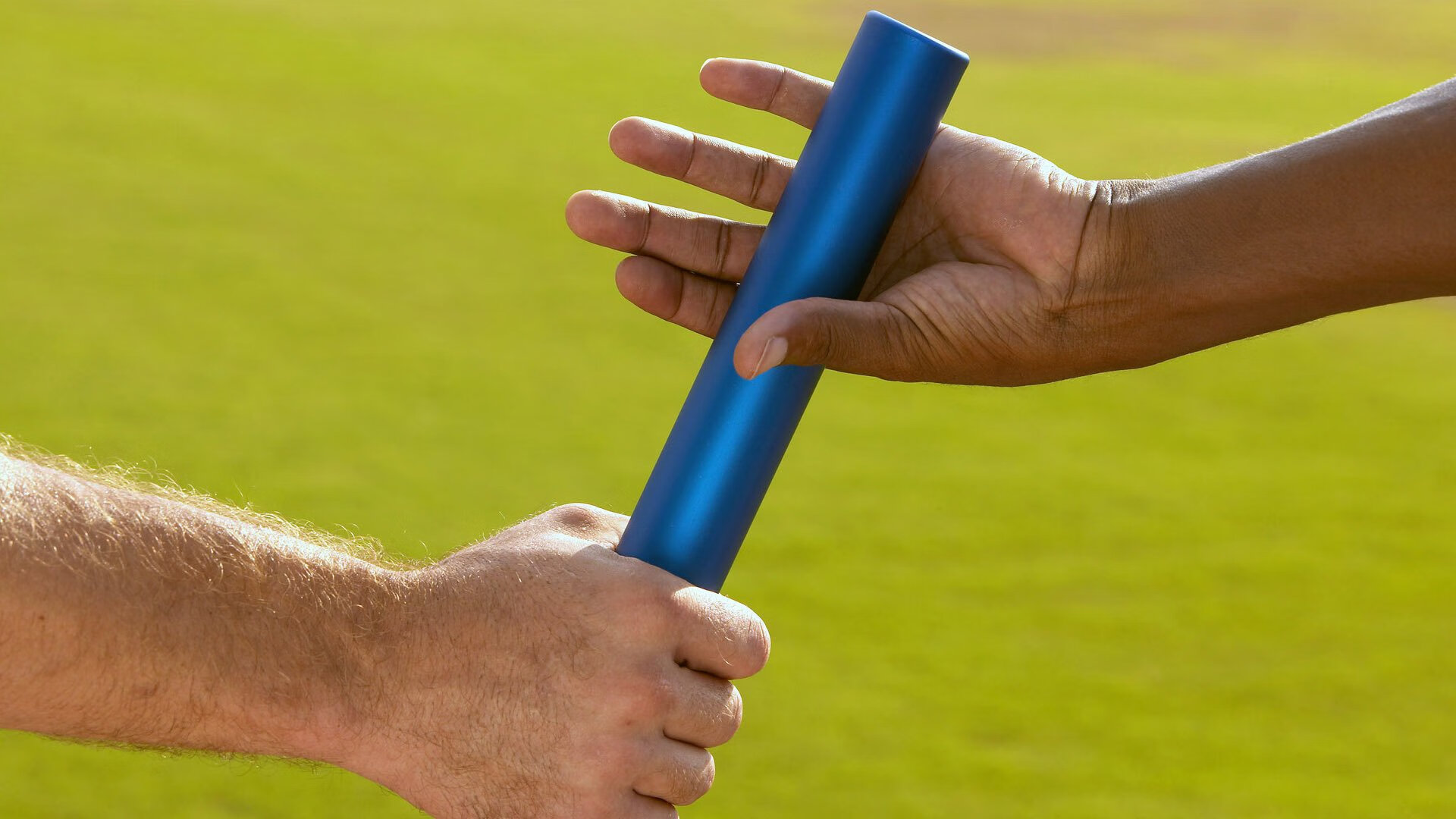 爱游戏平台-光与影的刹那，心跳永恒